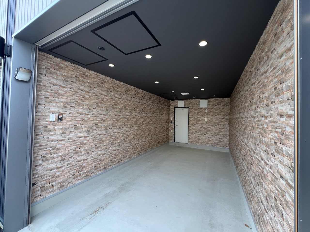 You&Meガレージ 5